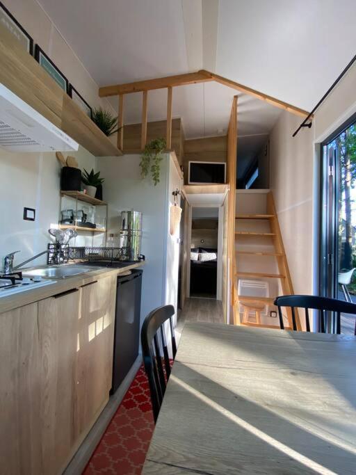 Tiny House Sur Terrain Boise A 10 Mn De La Mer Ferel Exterior photo